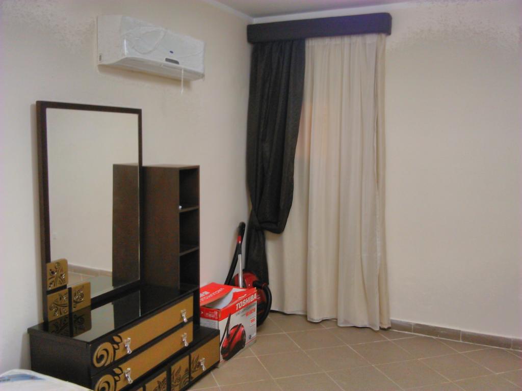 Three-Bedroom Apartment At Louly Beach Resort Ain Sukhna Room photo